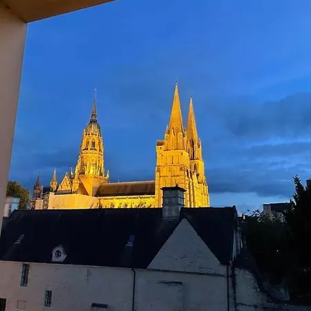 아파트 Duplex Avec Terrasse Face A La Cathedrale